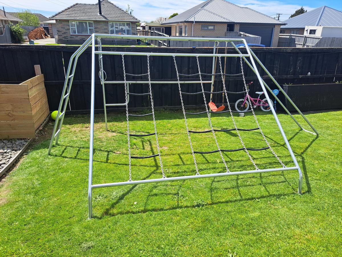 supergym deluxe with 1 or 2 horizontal bar ends
